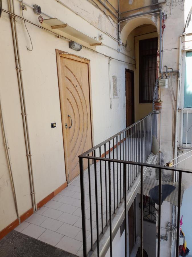 Camera Rarisa Napoli Centro Экстерьер фото