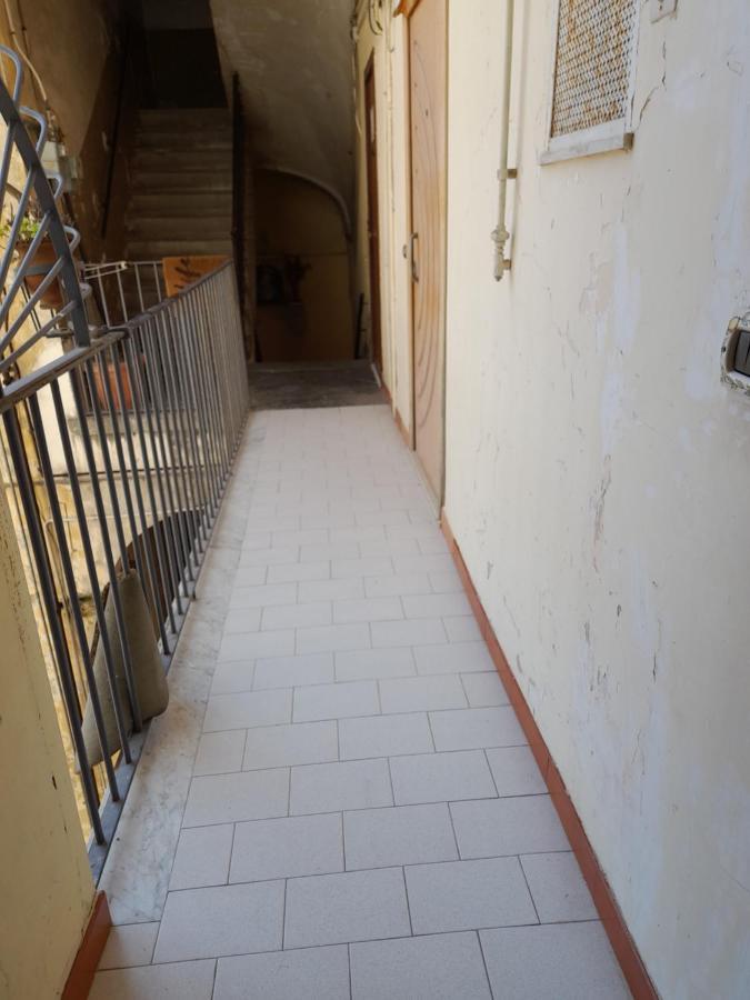 Camera Rarisa Napoli Centro Экстерьер фото